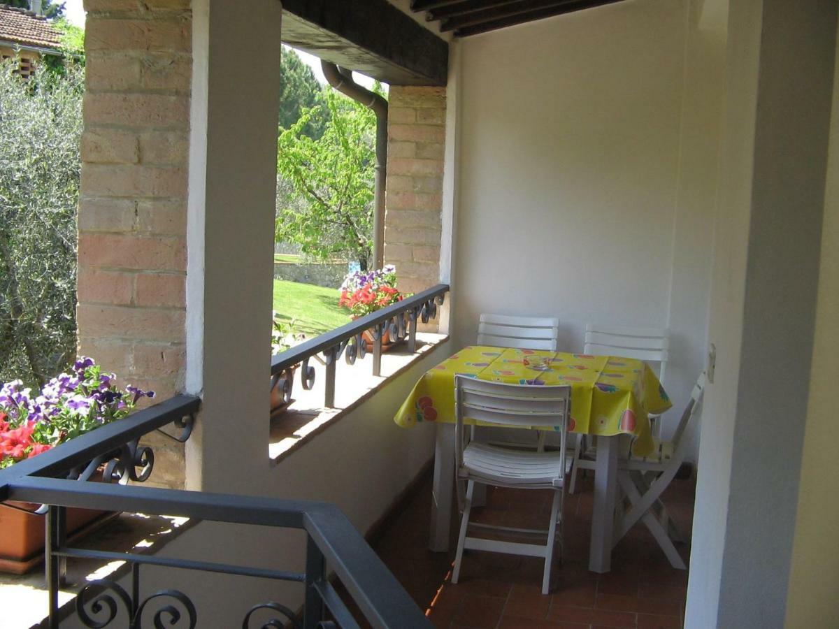 Podere Val Di Gallo ปอจจิบองซี ภายนอก รูปภาพ